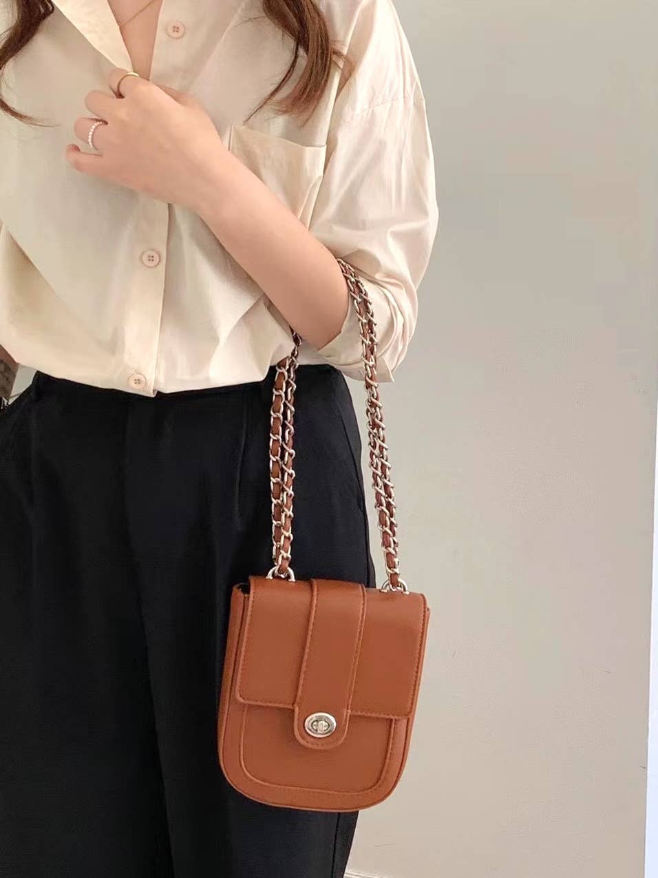 Pretty Persuasions - Vendita all'ingrosso Borsa a tracolla - Donna - Borsa a tracolla con tracolla a catena P221657