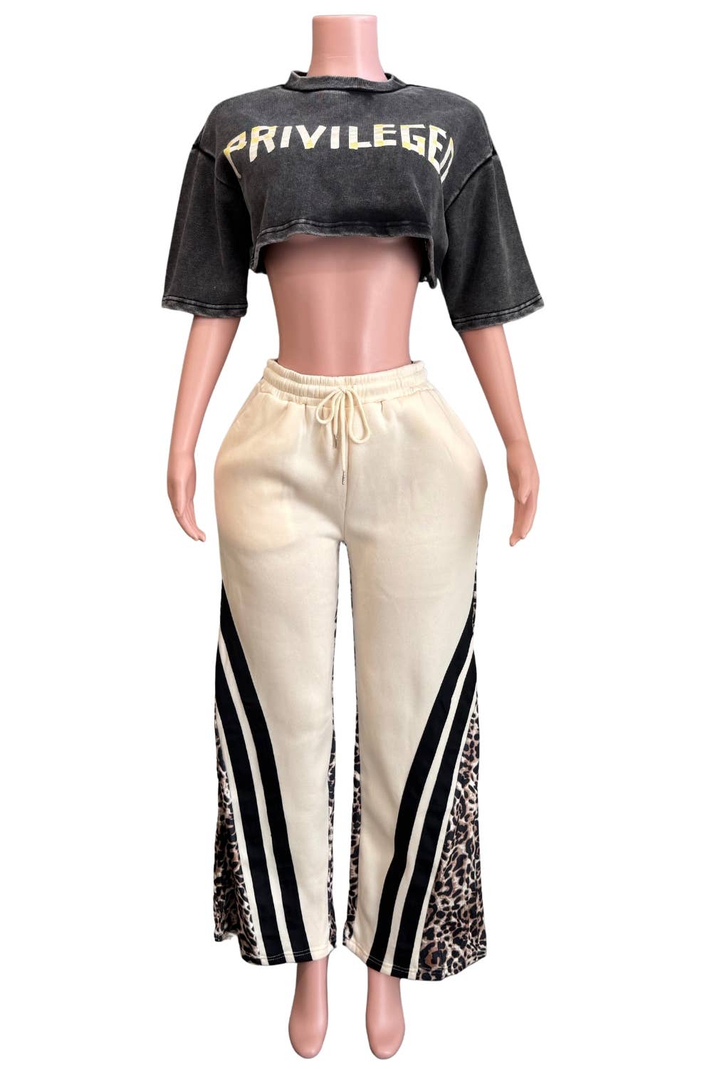 NEWGENS - Wholesale Athletic Pants - Women's - NP4035A Leopard Contrast Track Pants1