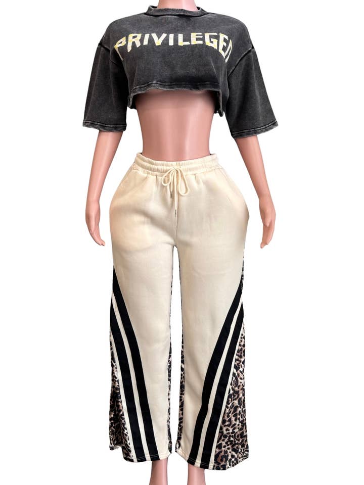 NEWGENS - Wholesale Athletic Pants - Women's - NP4035A Leopard Contrast Track Pants1