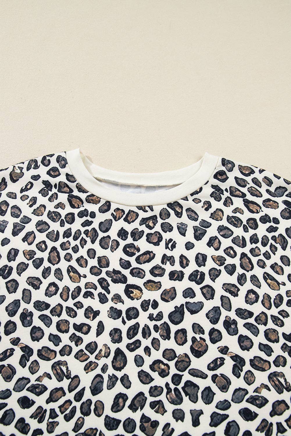 Khaki Plus Size Leopard Pullover and Shorts Set for wholesale on Faire6