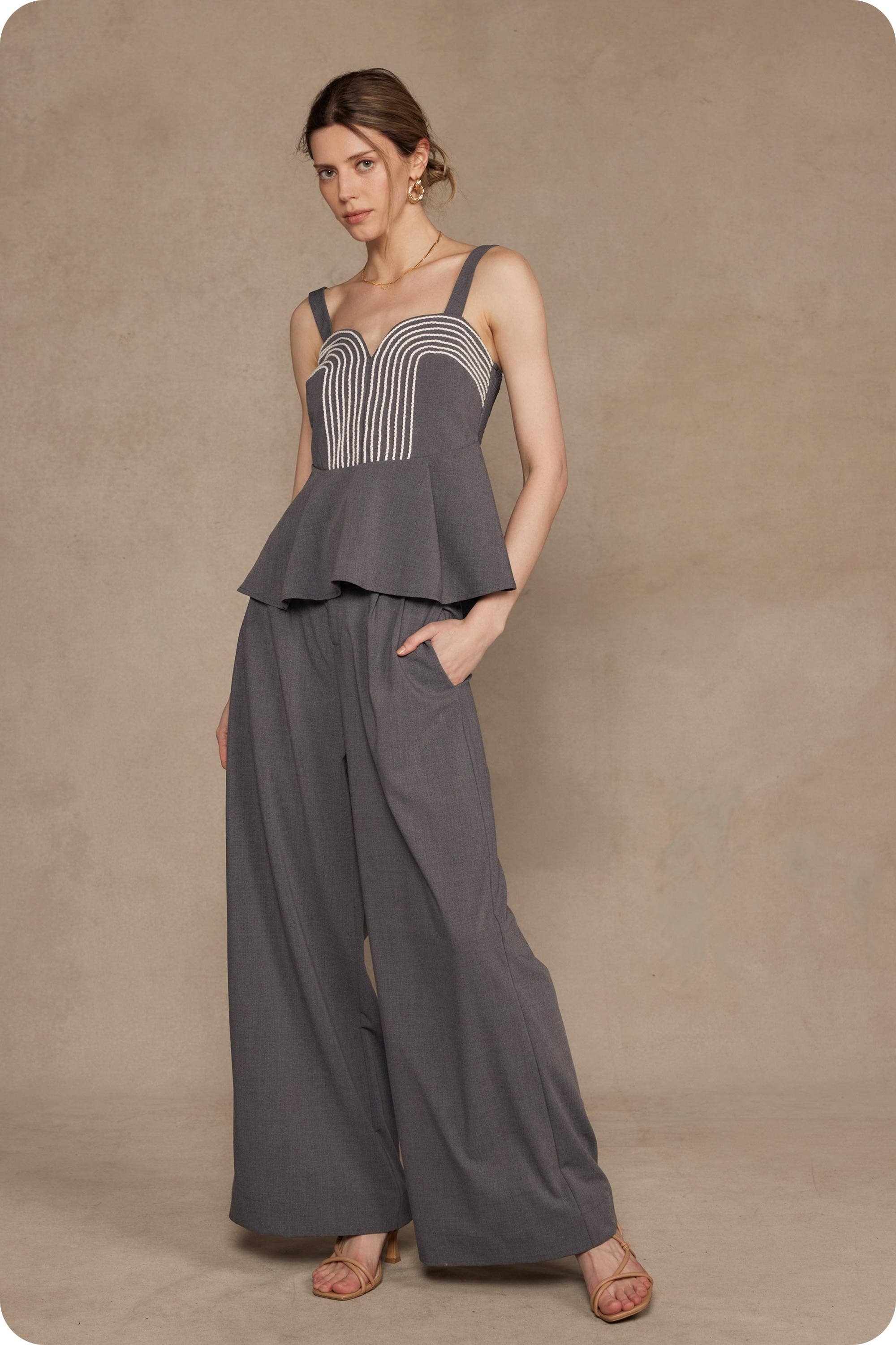 Strut & Bolt – wholesale Byxor - Dam – Kostymbyxor med vida ben8