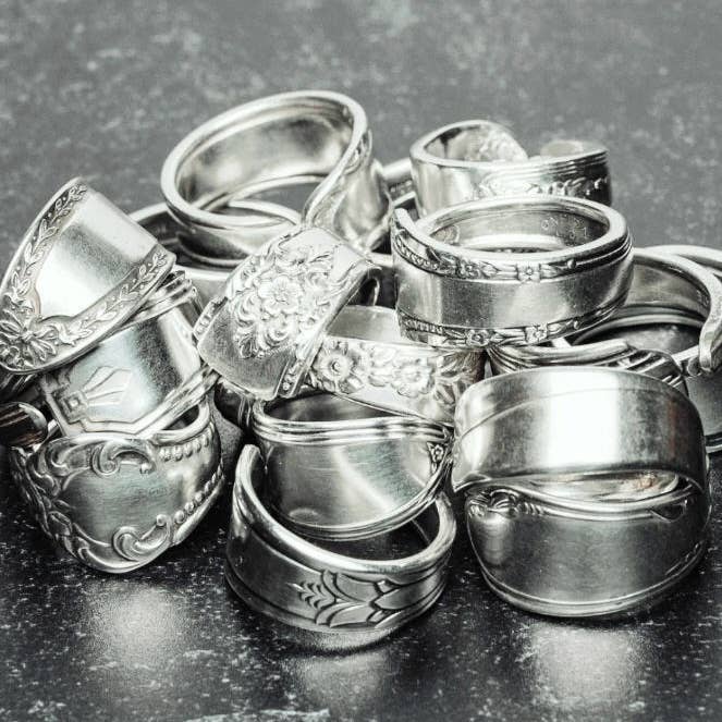 10 Silver Plate Rings in Sizes 3 - 13+ Men & Women for wholesale by Junk Girls