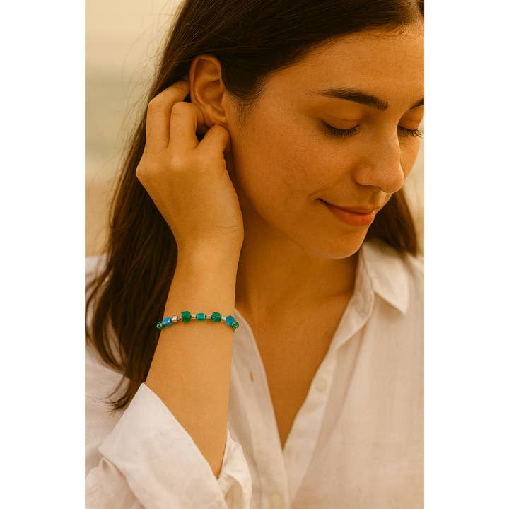 Bracelet glass beads, cube shape jumbled, Mira for wholesale by perleperle