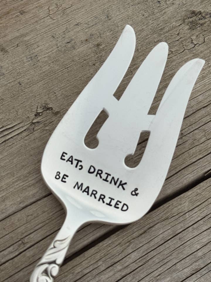 Mangez, buvez et soyez mariés - fourchette à gâteau pour la vente par Pumpernickel and Wry