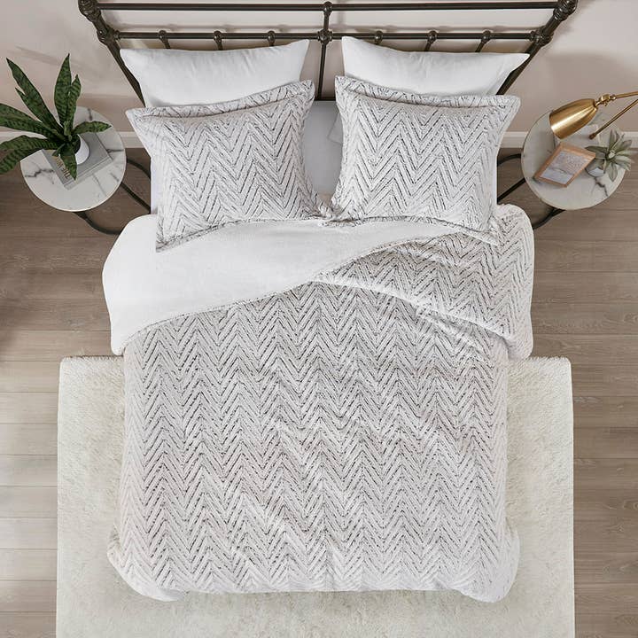 Olliix - Wholesale Bedding Set - Chevron Faux Fur Comforter/Duvet Cover Set, Grey
