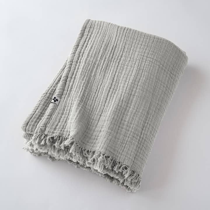 GAÏA Nuage fringed plaid 130 x 160 cm for wholesale by L'effet Papillon