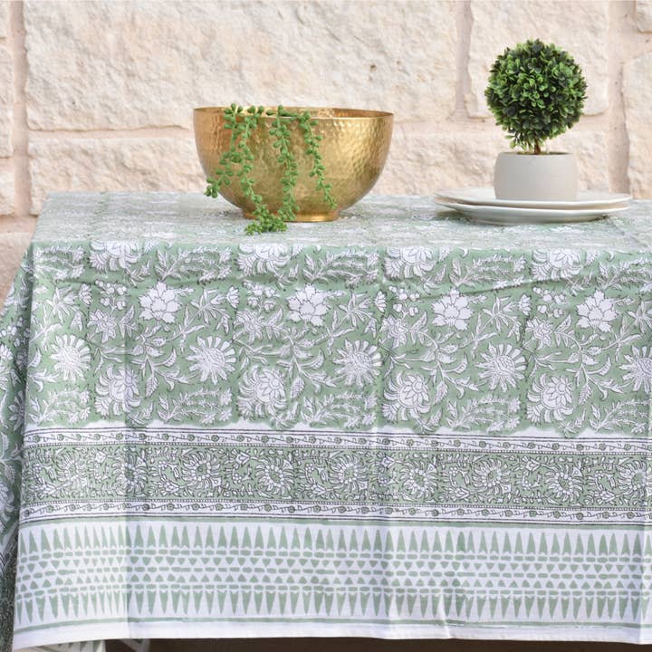 Sage Meadow - Nappe en coton imprimée à la main pour la vente par House of Alaan