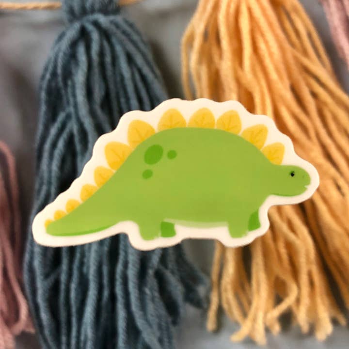 Adesivo in vinile lavabile in lavastoviglie Green Dino Stegosaurus da 5,1 cm per la vendita all'ingrosso da parte di Earth Curious Art Co