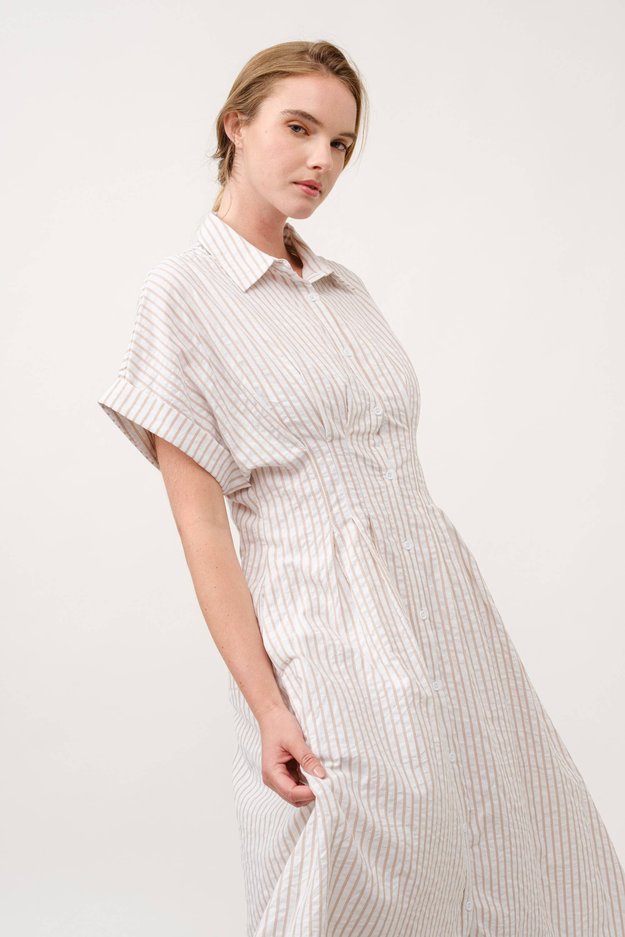 AIBLEE - Vendita all'ingrosso Vestito - Donna - Abito Midi a Righe con Colletto e Bottoni - TAPUE16