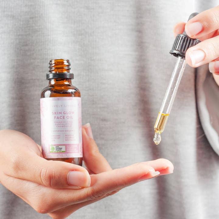 Lively Living - Wholesale Facial oil - Skin Glow Organic Face Oil4