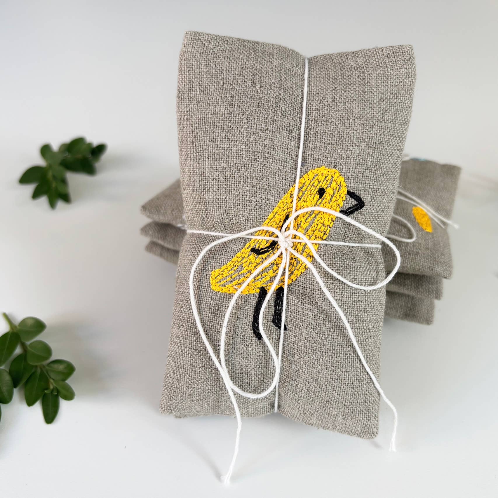 K Studio - Wholesale Sachet - Backyard Birds Sachet Set3