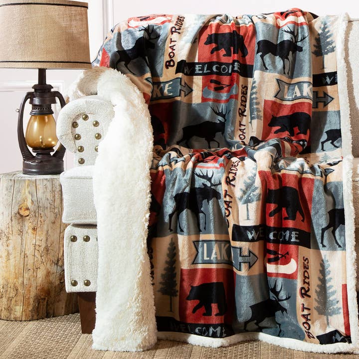Plaid Sherpa en peluche Lake House pour la vente par Carstens, Inc.