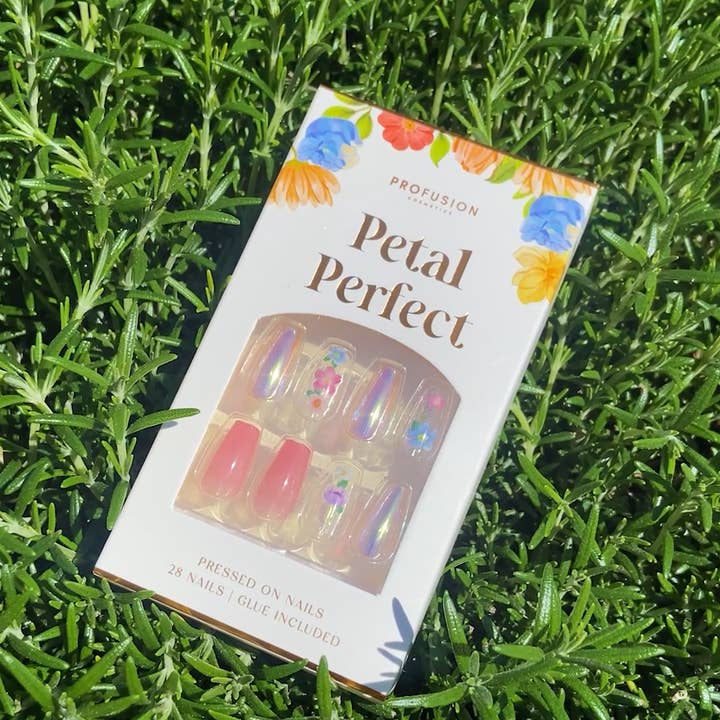 VIAI Beauty - Wholesale Press-On/Fake Nails - Petal Perfect | Press On Nail Set 28ct0