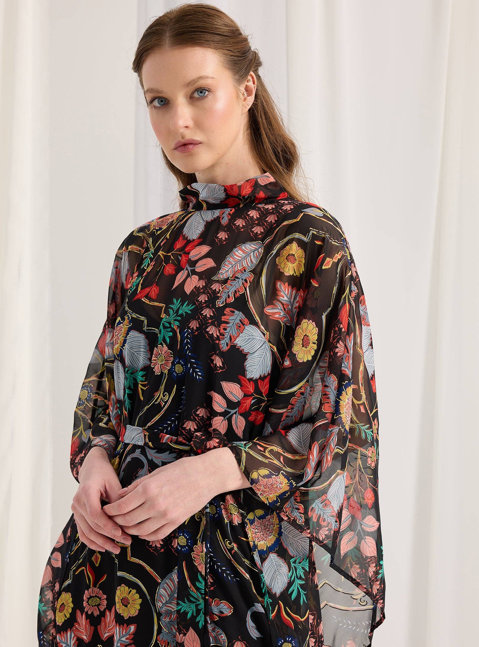 Store WF – wholesale Kaftan – Women's – Black Printed Gold Lurex Belted Kaftan Dress4