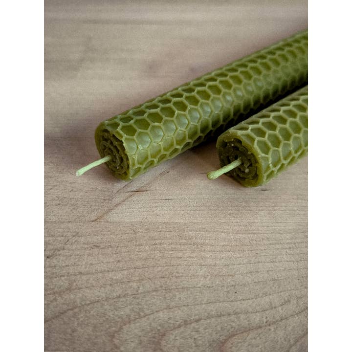 korys - Wholesale Tapered Candle/Candlestick - Honeycomb rolled beeswax taper candles