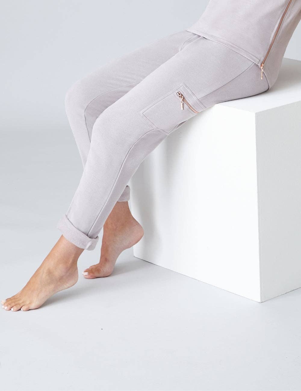 Doven – wholesale Athletic sweatpants/jogging bottoms – Women's – Helvi Combat Joggers - Ink5