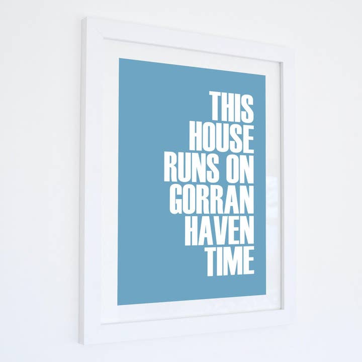 Typografischer Druck von Gorran Haven Time für den Großhandel von SeaKisses