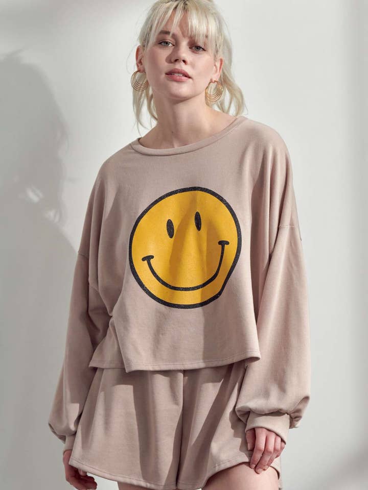 SET DI PANTALONCINI CON STAMPA SMILE per la vendita all'ingrosso da parte di JADE BY JANE