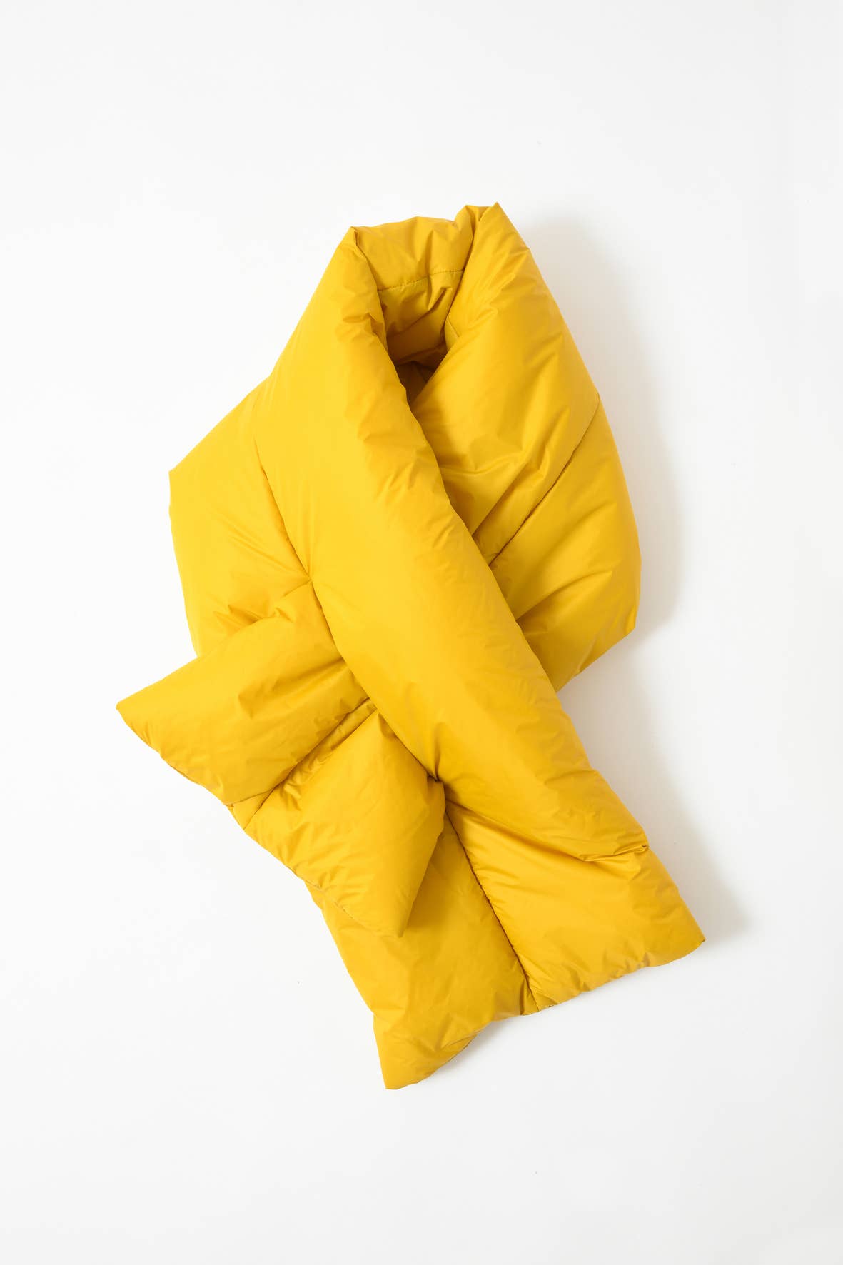 Abstract - Wholesale Scarf - Women's - Water-repellent recycled nylon padded scarf7