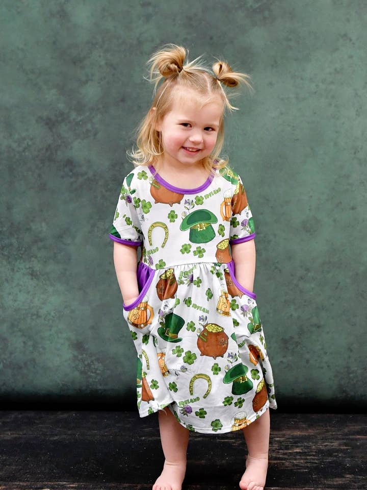 Irland Kurzarm-Milchseidenkleid für den Großhandel von Great Lakes Kids Apparel