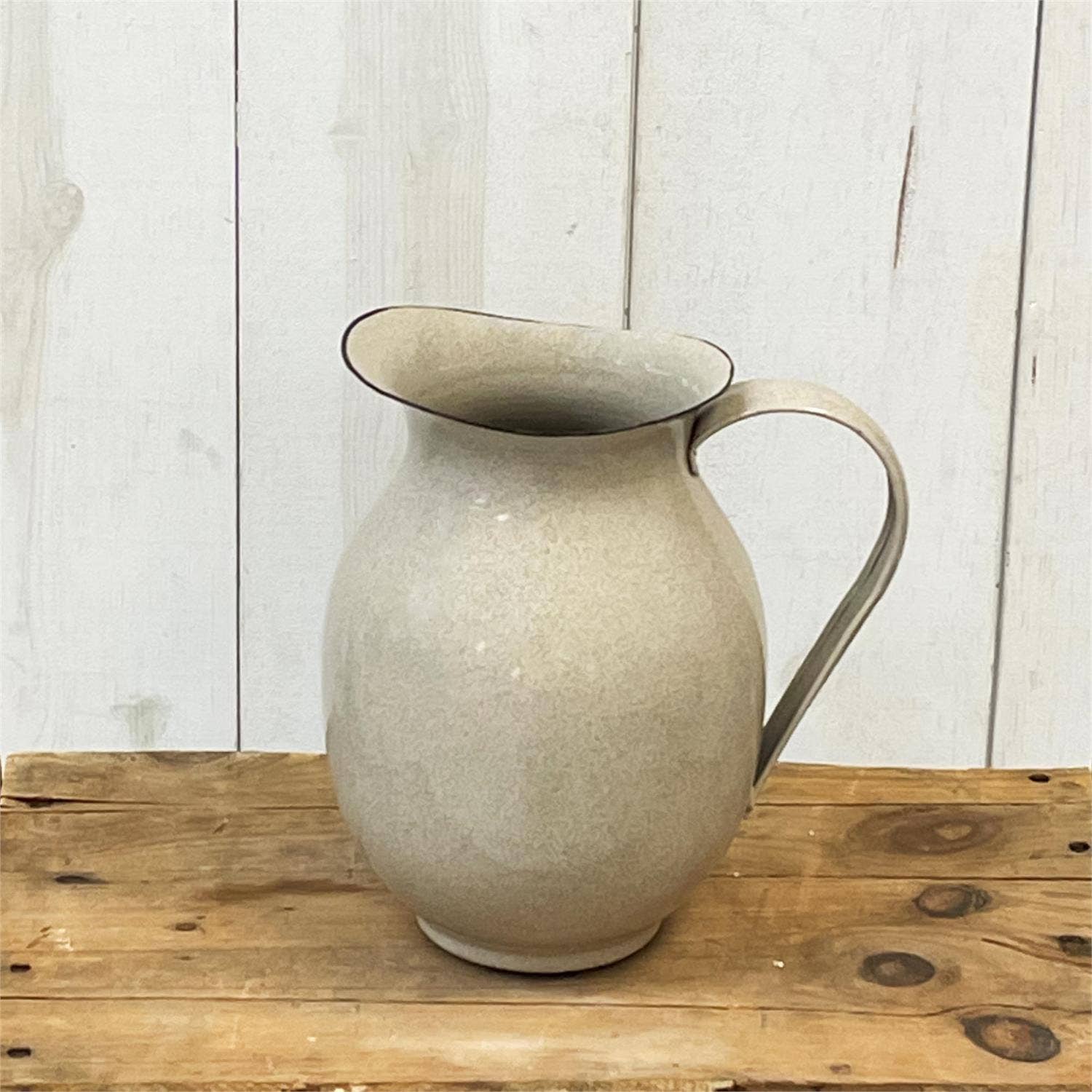Audrey's Home & Gift - Wholesale Kan - Grijze geëmailleerde kruik met bruine spikkels (PC)2