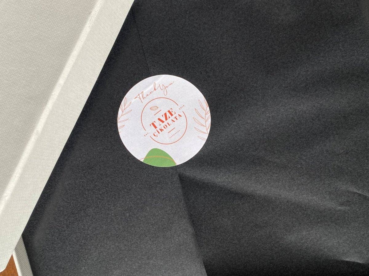 Aladdin - Wholesale Chocolate Box - Dubai Chocolate - Happy Birthday 3 Pieces in Gift Box5