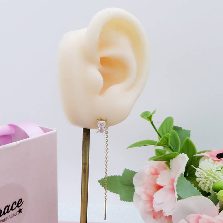 NATALIE Saliscendi - ARGENT 925 ~ Paires de boucles d'oreilles fil pendantes avec zircon cubique taille baguette - saliscendi pour la vente par Daemon srls