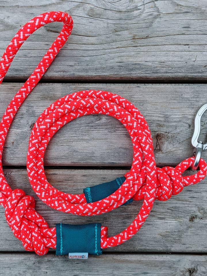 Slim Series™ Climbing Rope Dog Leash for wholesale by Puppernut