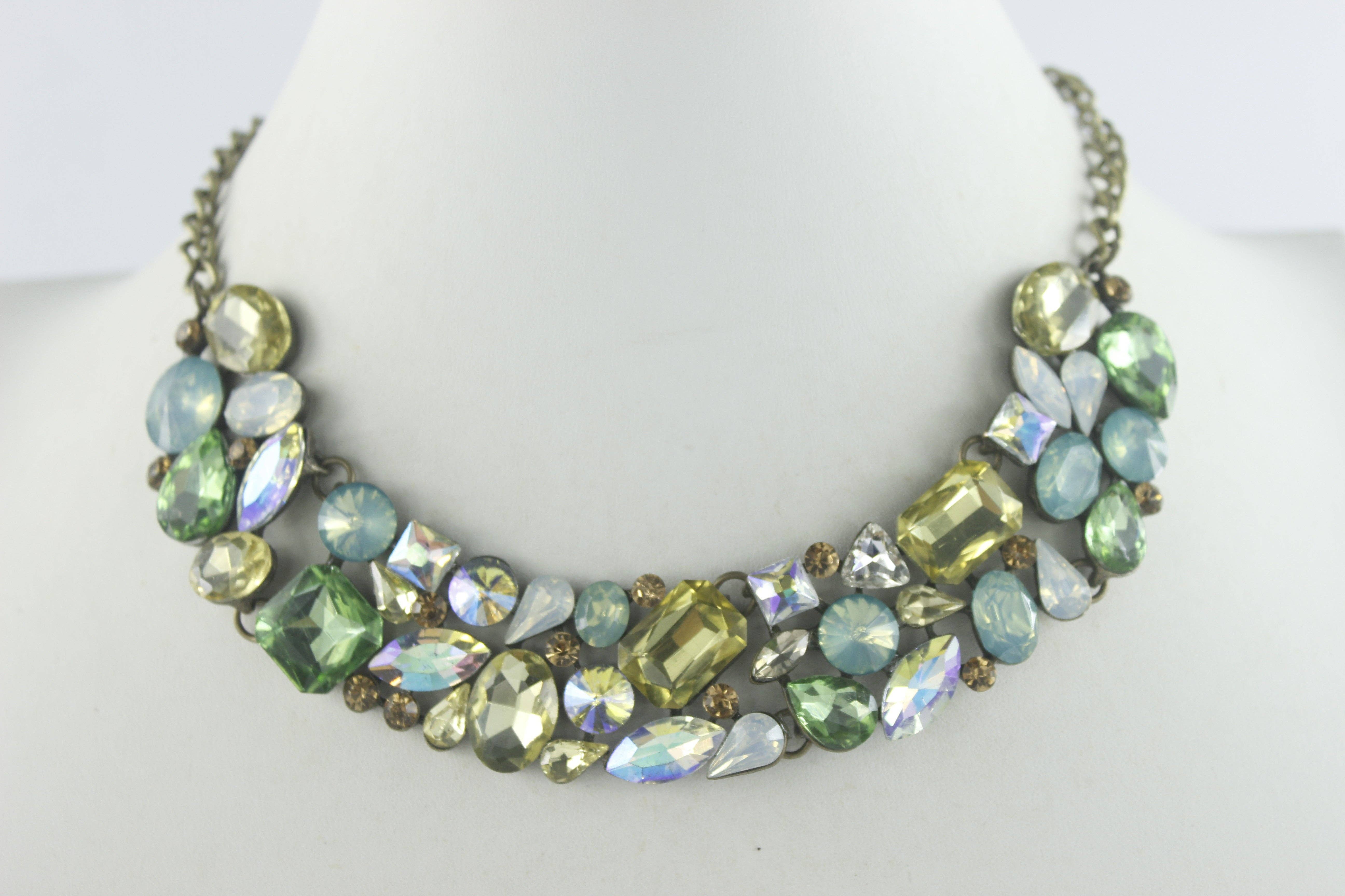 Verde Collares de Piedras Preciosas de Cristal N2513 de venta al por mayor en Faire1