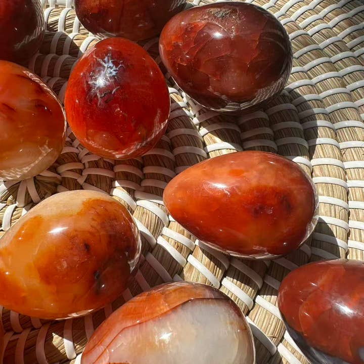 Moon Rituals - Wholesale Spiritual stone/crystal - Natural Carnelian Egg Crystal 50-300g - Healing Stone for Vitality, Creativity & Sacral Chakra Balance, christmas crystal gift4