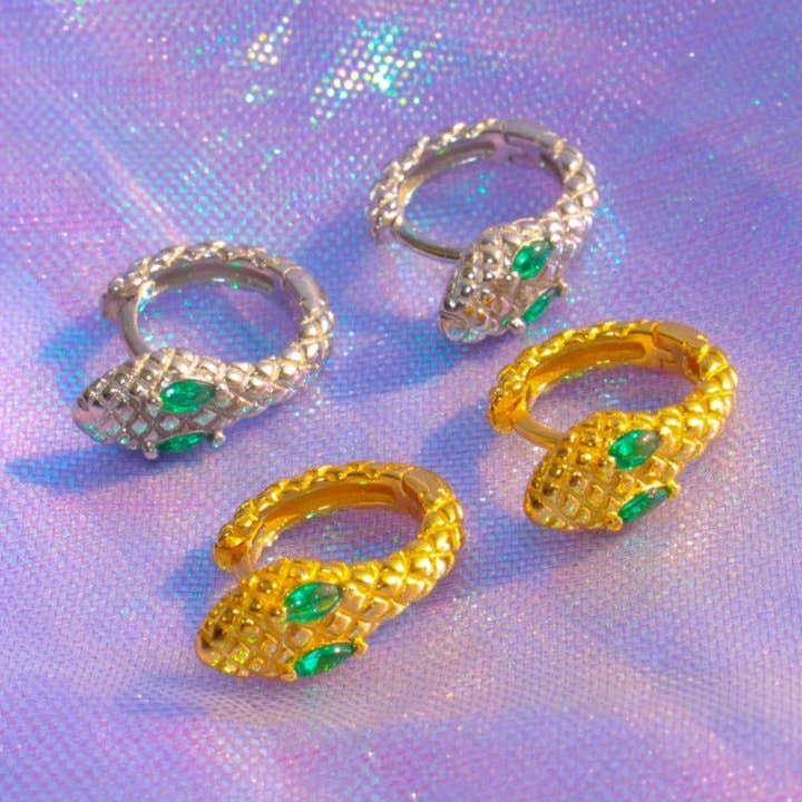 Green Eye Snake Hoops för wholesale av MiniDes