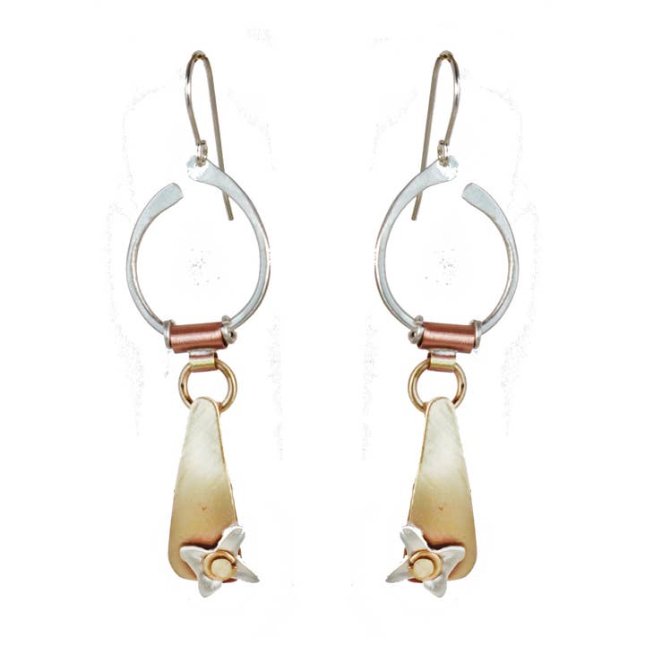 Boucles d'oreilles artisanales en argent sterling et laiton "Jumping Thru Hoops" pour la vente par Whitney Designs Ltd.