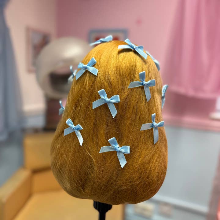 Large Bow Vintage Hair Net for wholesale by Le Keux Cosmetics