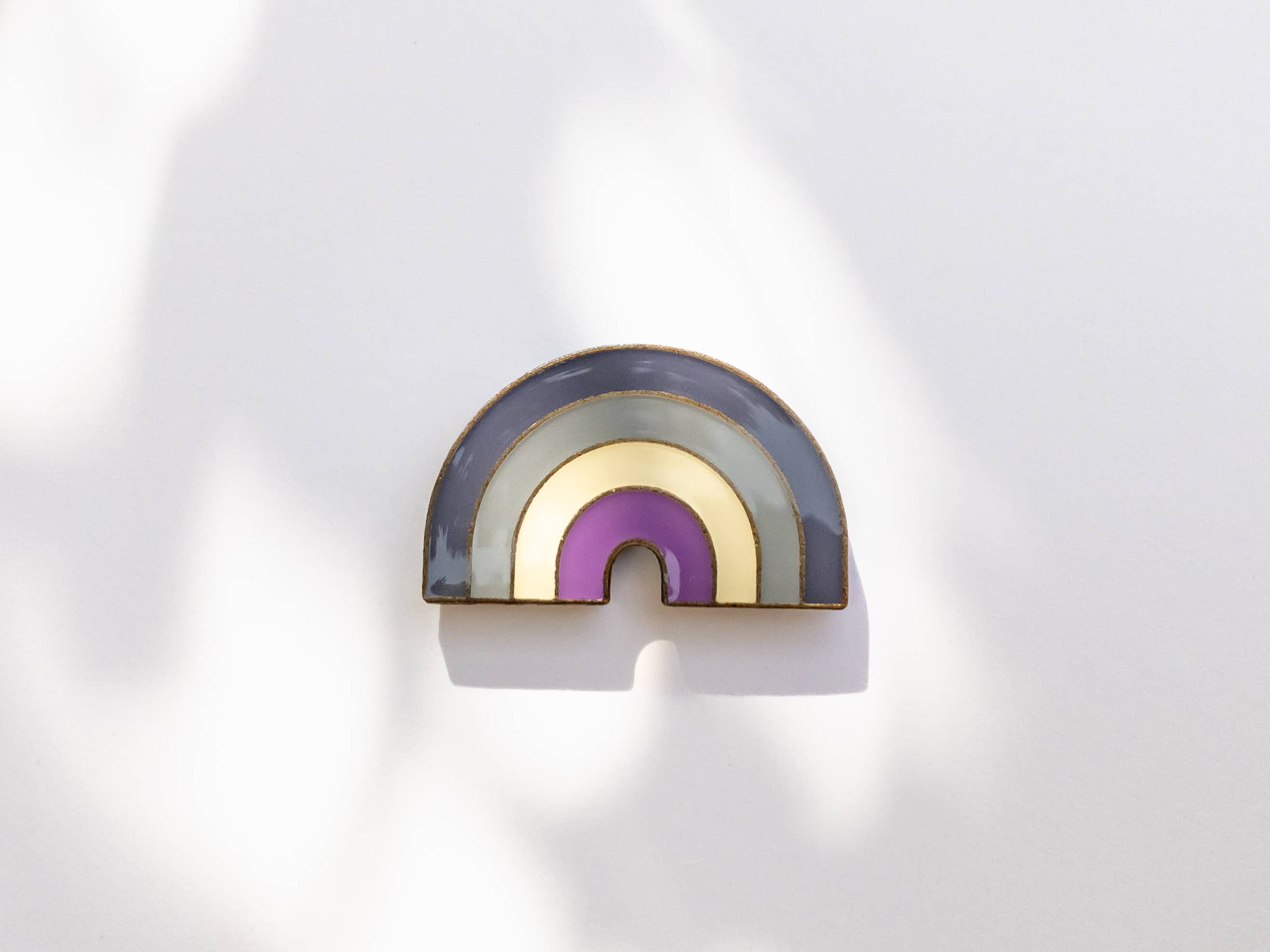 ROBNKO - Vente Épinglettes/boutons - Épinglettes arc-en-ciel Pride style rétro5