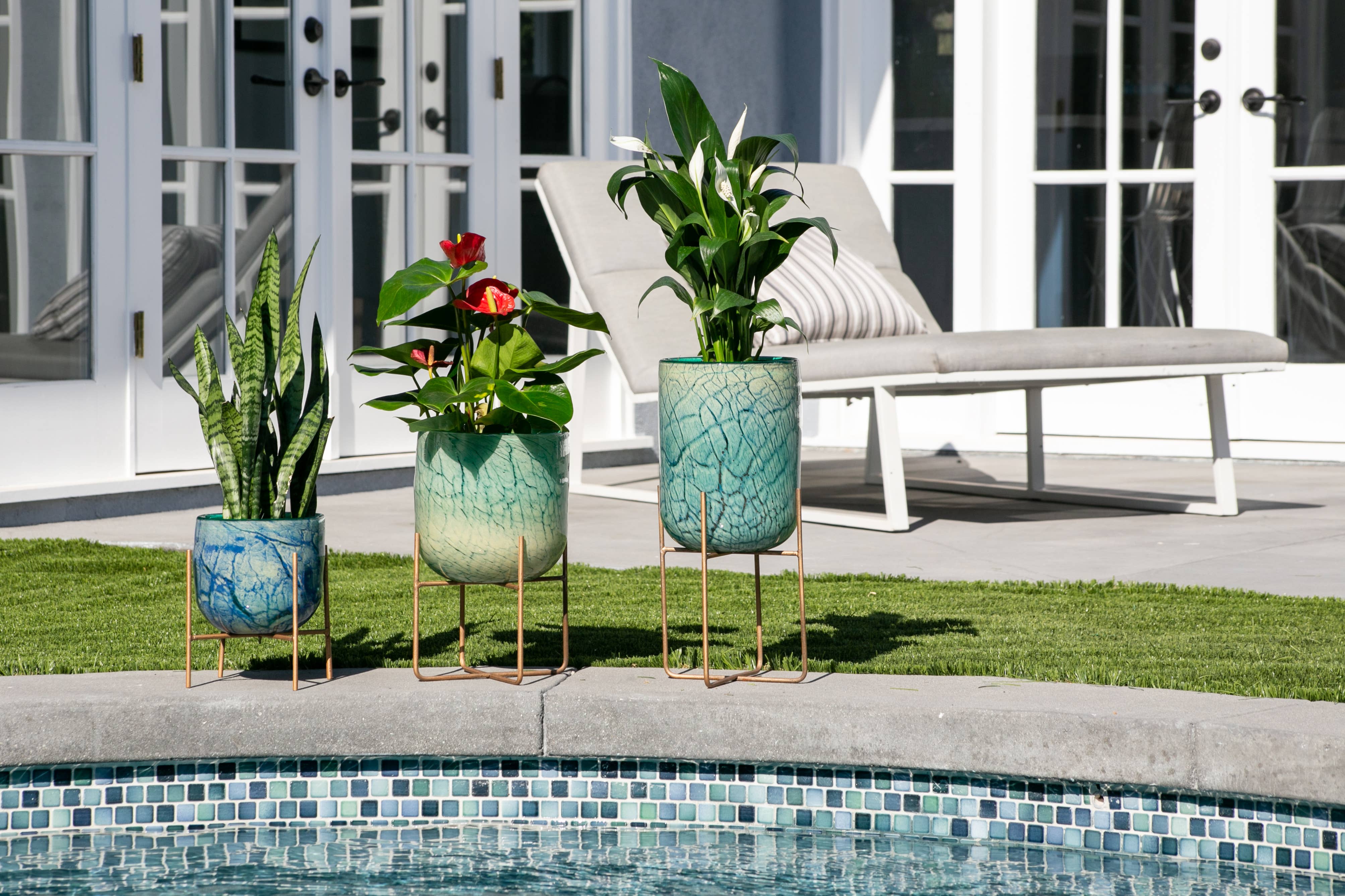 ApricotMint - Wholesale Plant Pot - Mid Century Style Hand Blown Art Glass Planter, Lake Green9