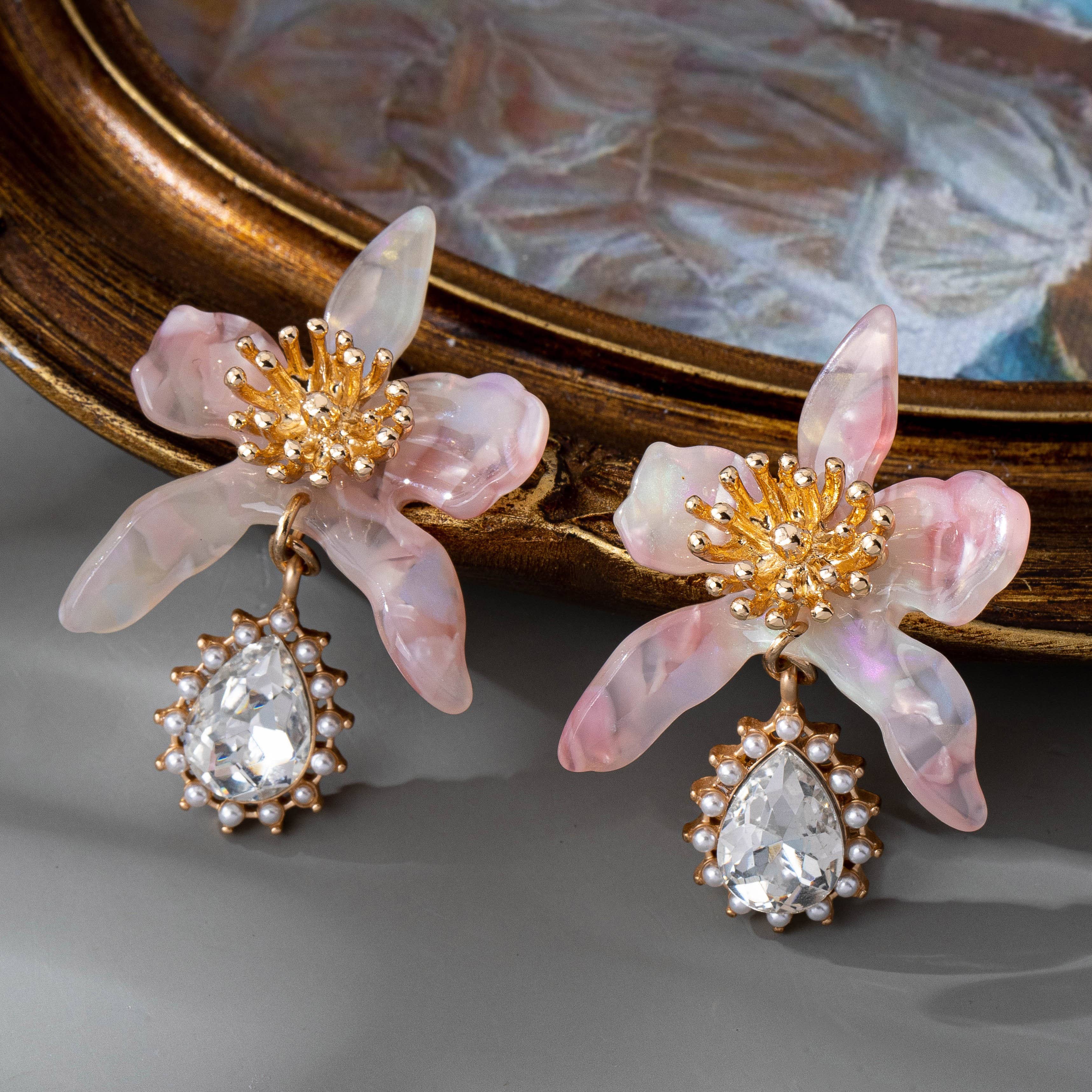 GOLD RHINESTEONE DROP FLORAL PINK TORT EARRINGS | 80E61428 for wholesale on Faire4