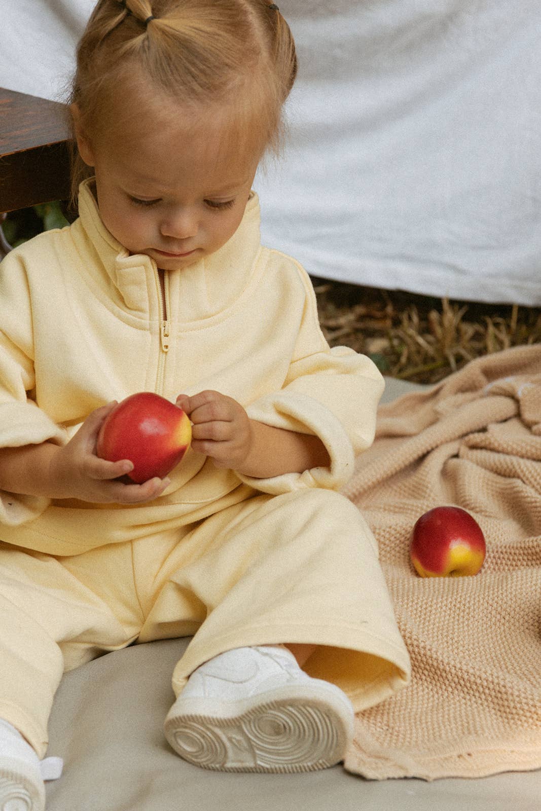 Winnie + Crew - Vente Ensemble haut et pantalon – bébé - Ensemble quart de zip pour tout-petit en vanille0