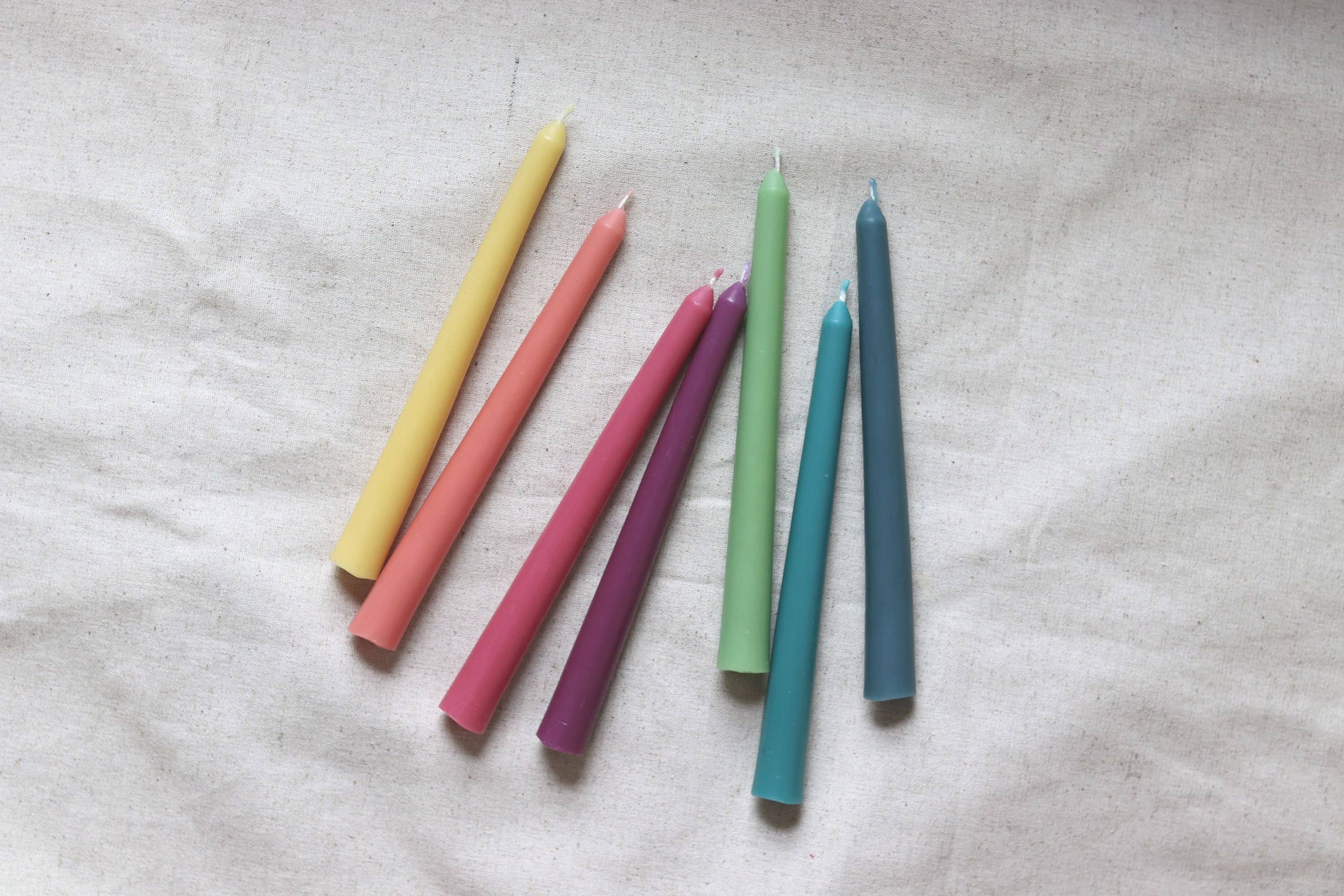 Five Bees Yard - Wholesale Tapered Candle/Candlestick - Spring & Summer Taper Beeswax Candles | Dinner Candles5