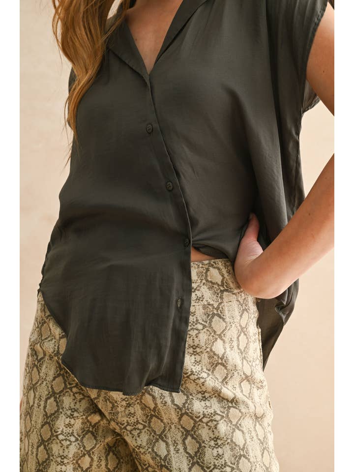 MIOU MUSE – Großhandel Hemd mit Button-down-Kragen – Damen – MMT1194 KNOPF-DOWN-HEMD MIT KAPPENÄRMELN4