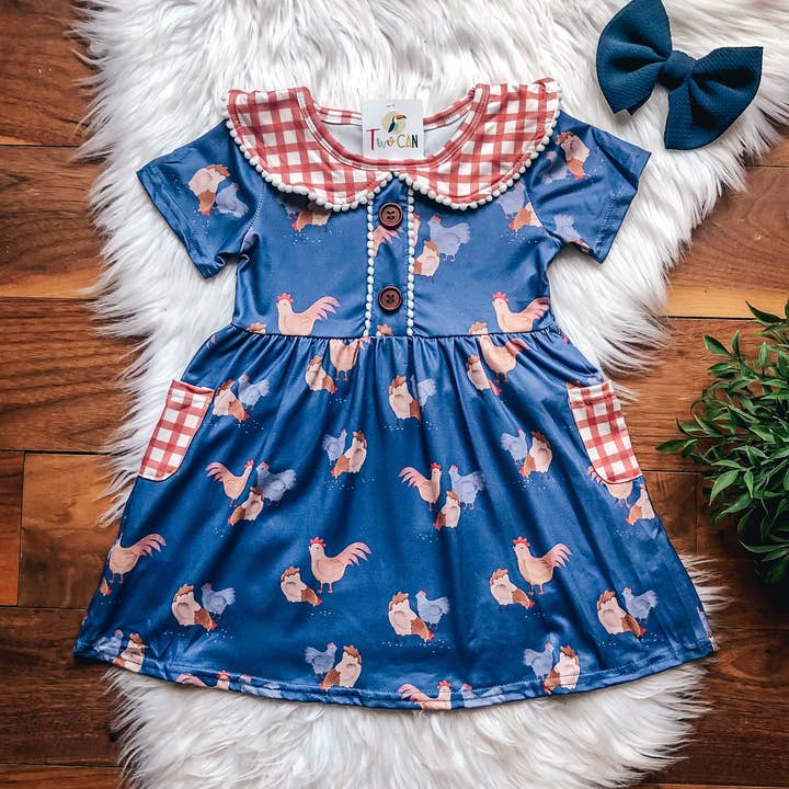 Dans la robe Coop de TwoCan pour la vente par Wellington Design Co.