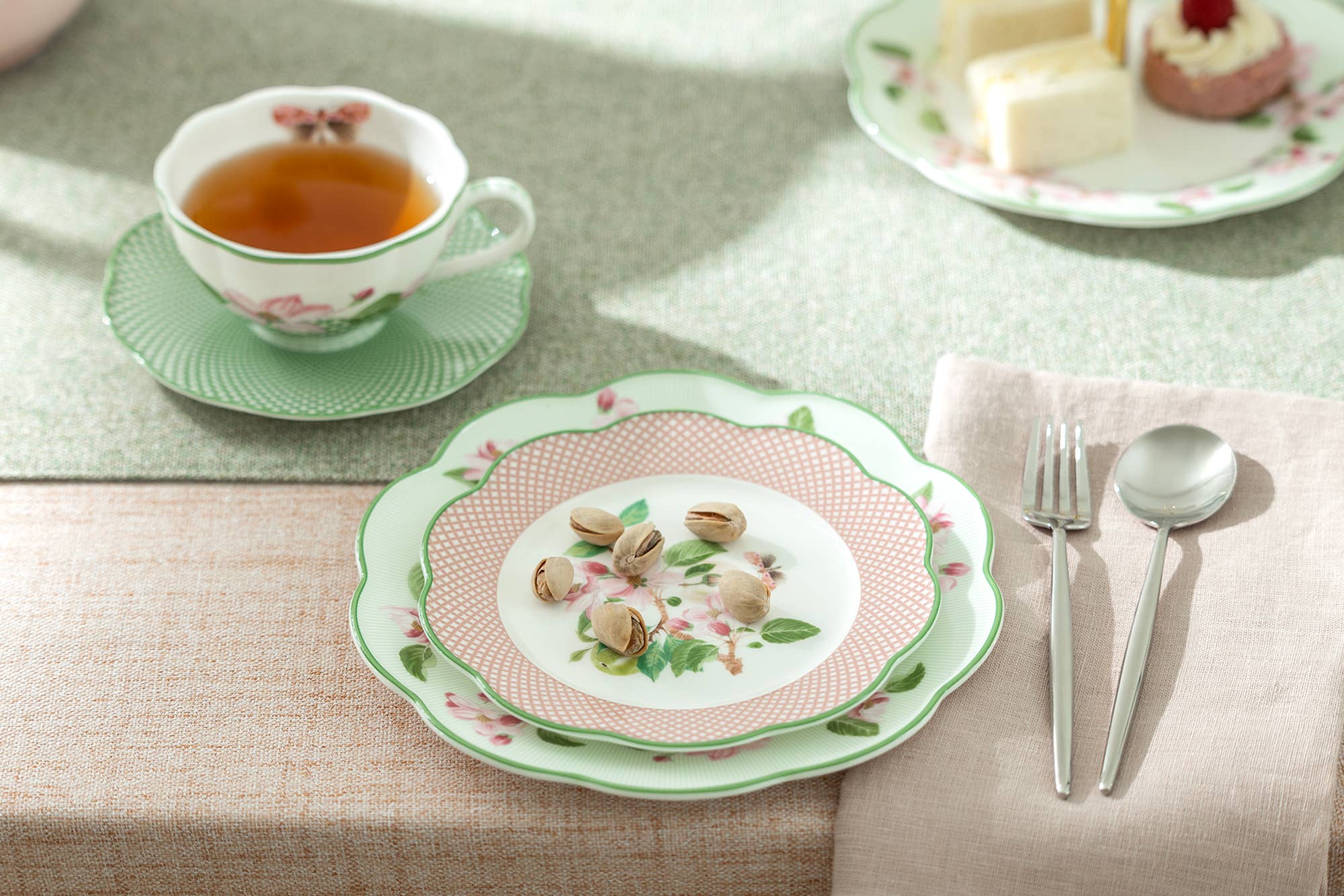 Grace Teaware - Wholesale Dinner Plate - Apple Blossom Bone China 8.25" Dessert Plate2