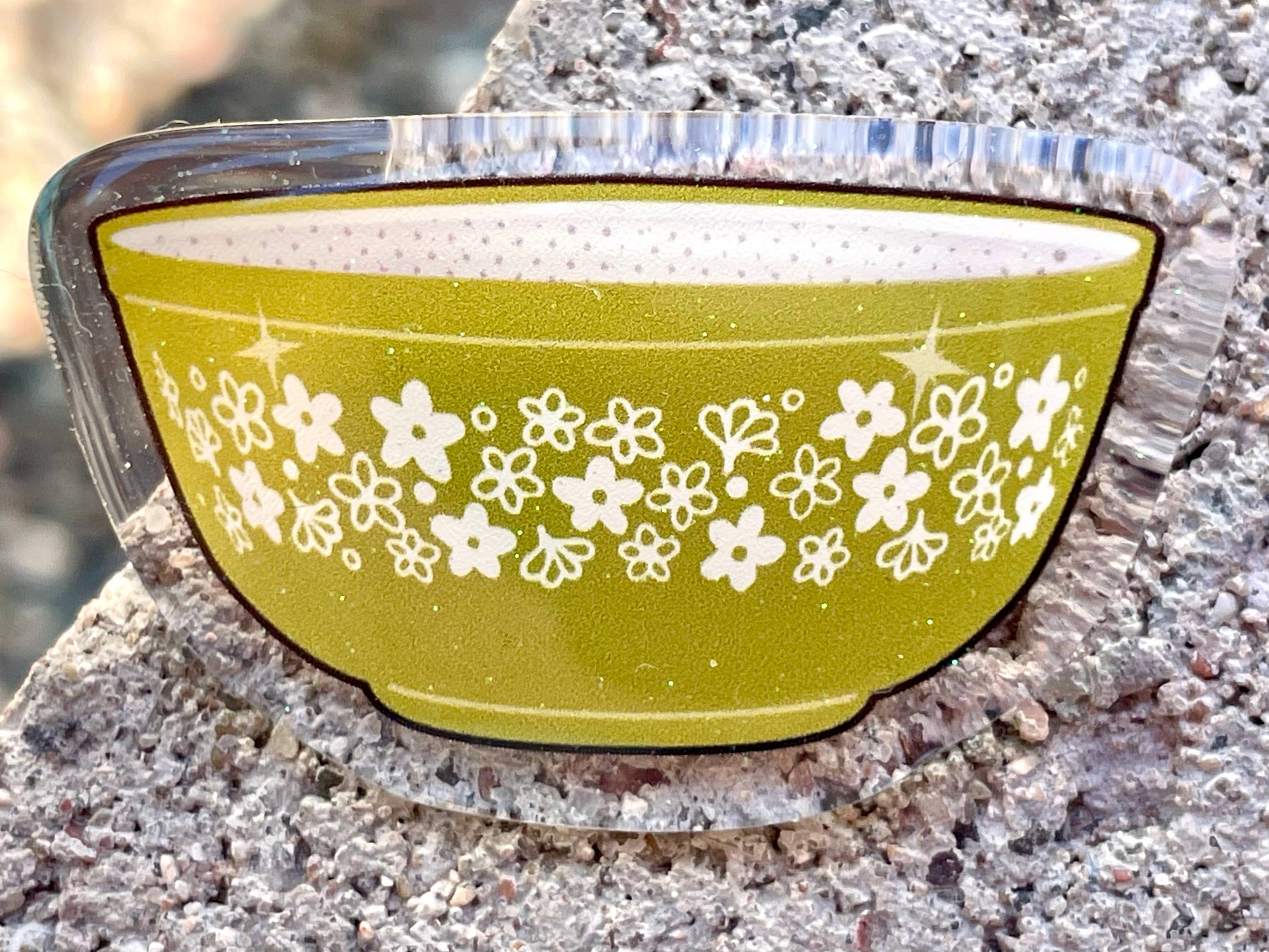 ModMoxGoods - Wholesale Brooch - PINS - vintage Pyrex theme acrylic with glitter Bar pin0