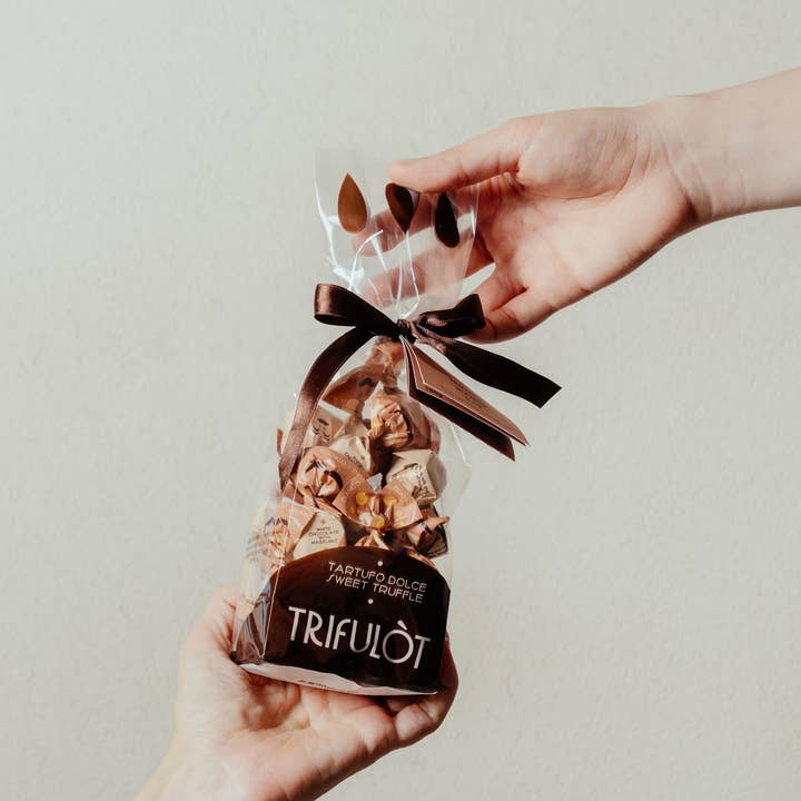 TartufLanghe - Wholesale Chocolate - TRIFULÒT - TARTUFO DOLCE BIANCO praline 6.34oz1