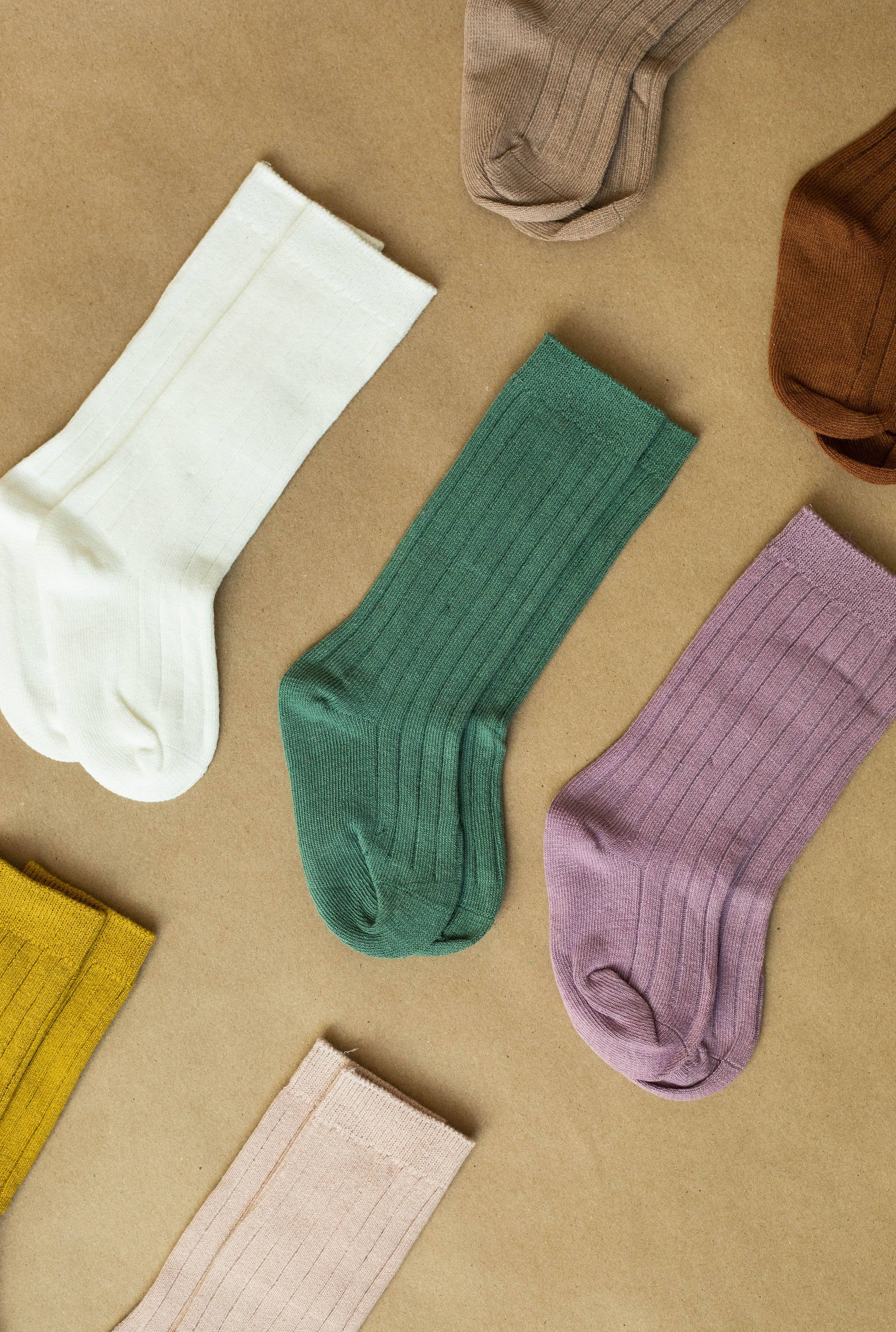 Little Organic Co - Vente Chaussettes – enfant et bébé - Chaussettes hautes genou douces en coton biologique pour enfants12