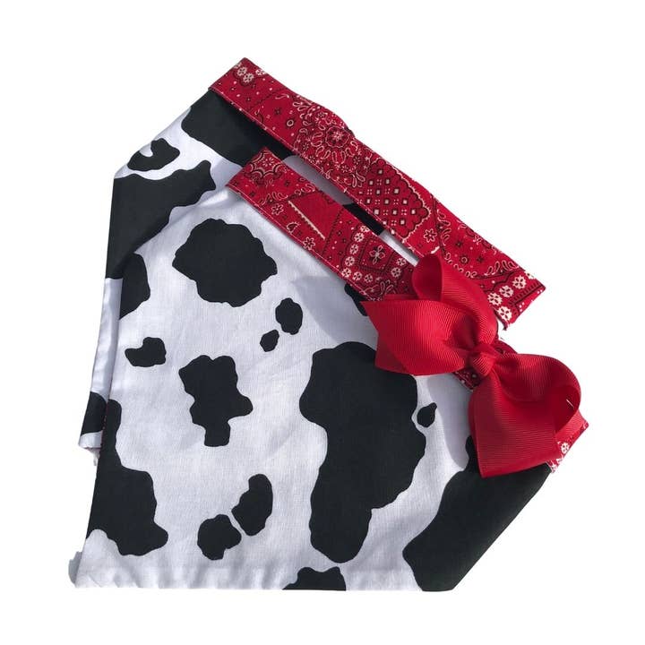 Bandana pour chien à motif vache Moooo avec dos rouge pour la vente par Chloe & Max LLC
