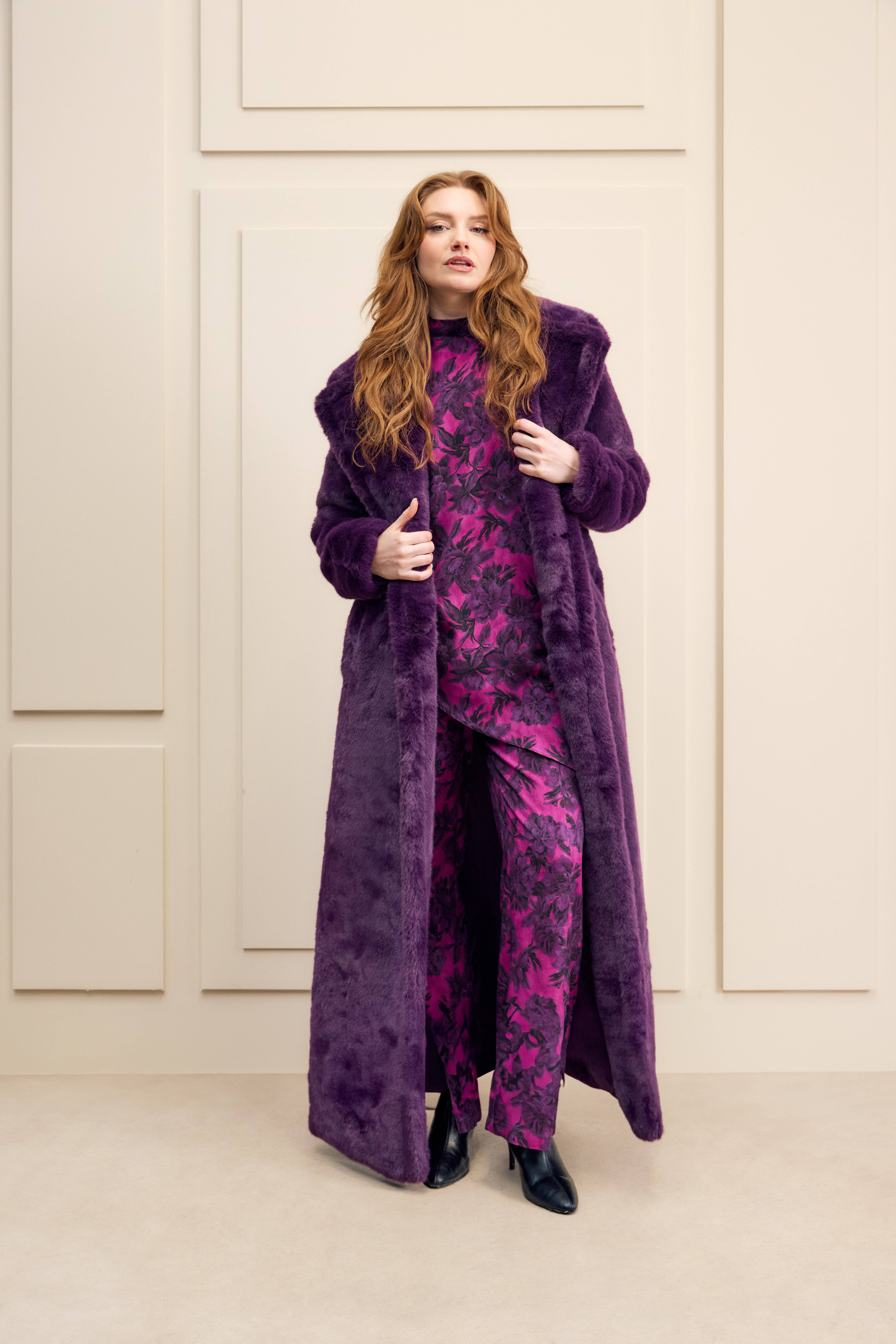 Hilary MacMillan – wholesale Päls/fuskpäls - Dam – Maxi fuskpälsjacka