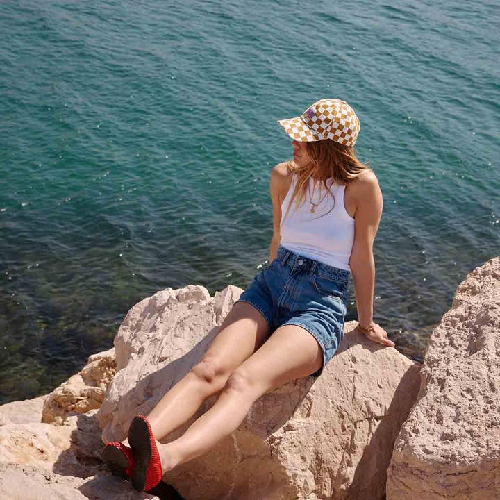 Cappellino a quadri Rose in April x 23Degrés per la vendita all'ingrosso da parte di Rose in April