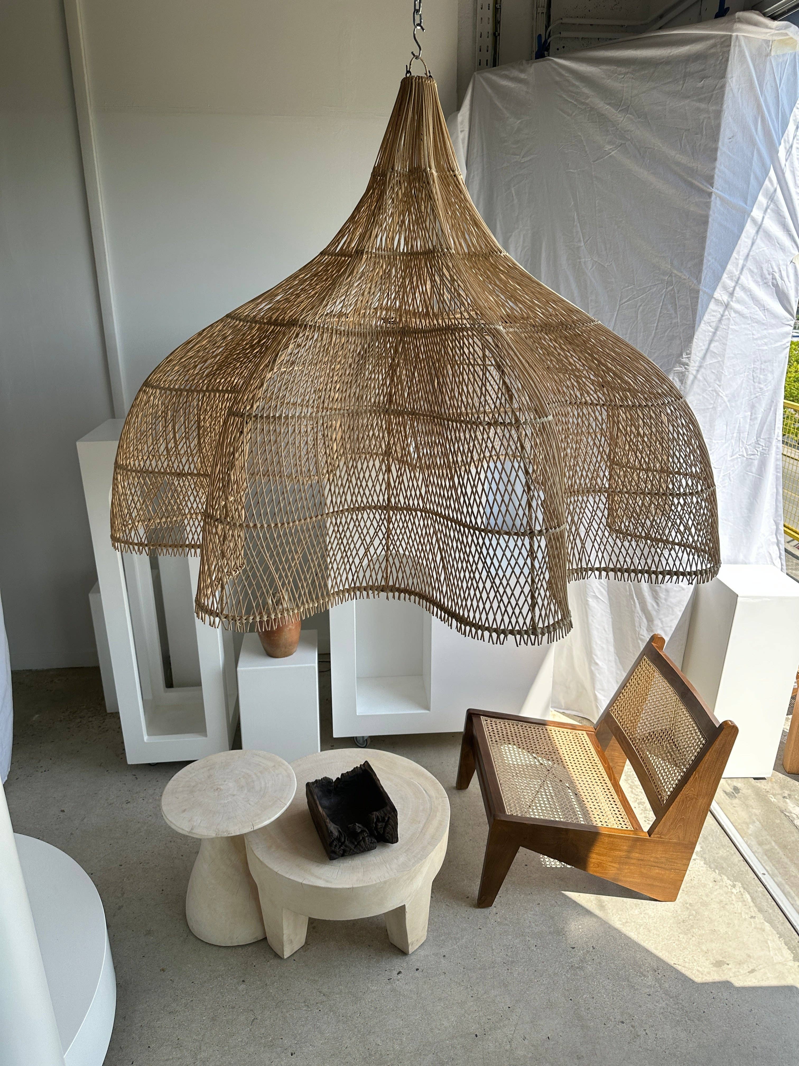 Office Objets - Wholesale Chandelier/Hanging Light - Immense rattan suspension in the shape of a flower, tulip, corolla H:1m; D:1m50173