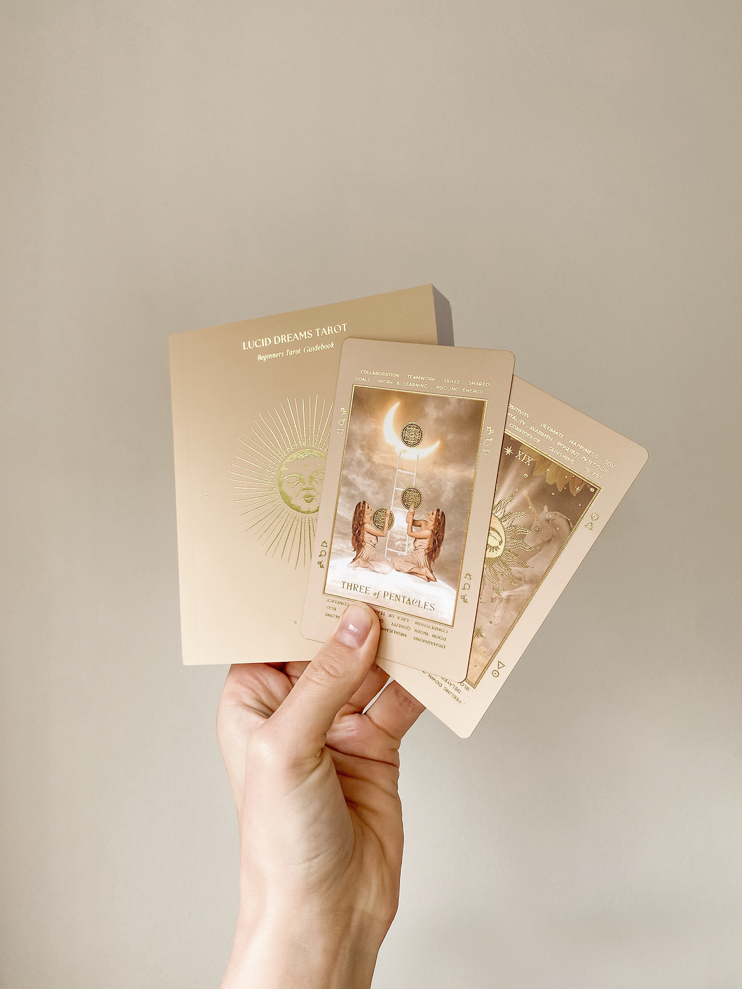 ST SOLEIL - Wholesale Tarot Cards - Lucid Dreams Beginners Tarot Deck ED IV, Beige14