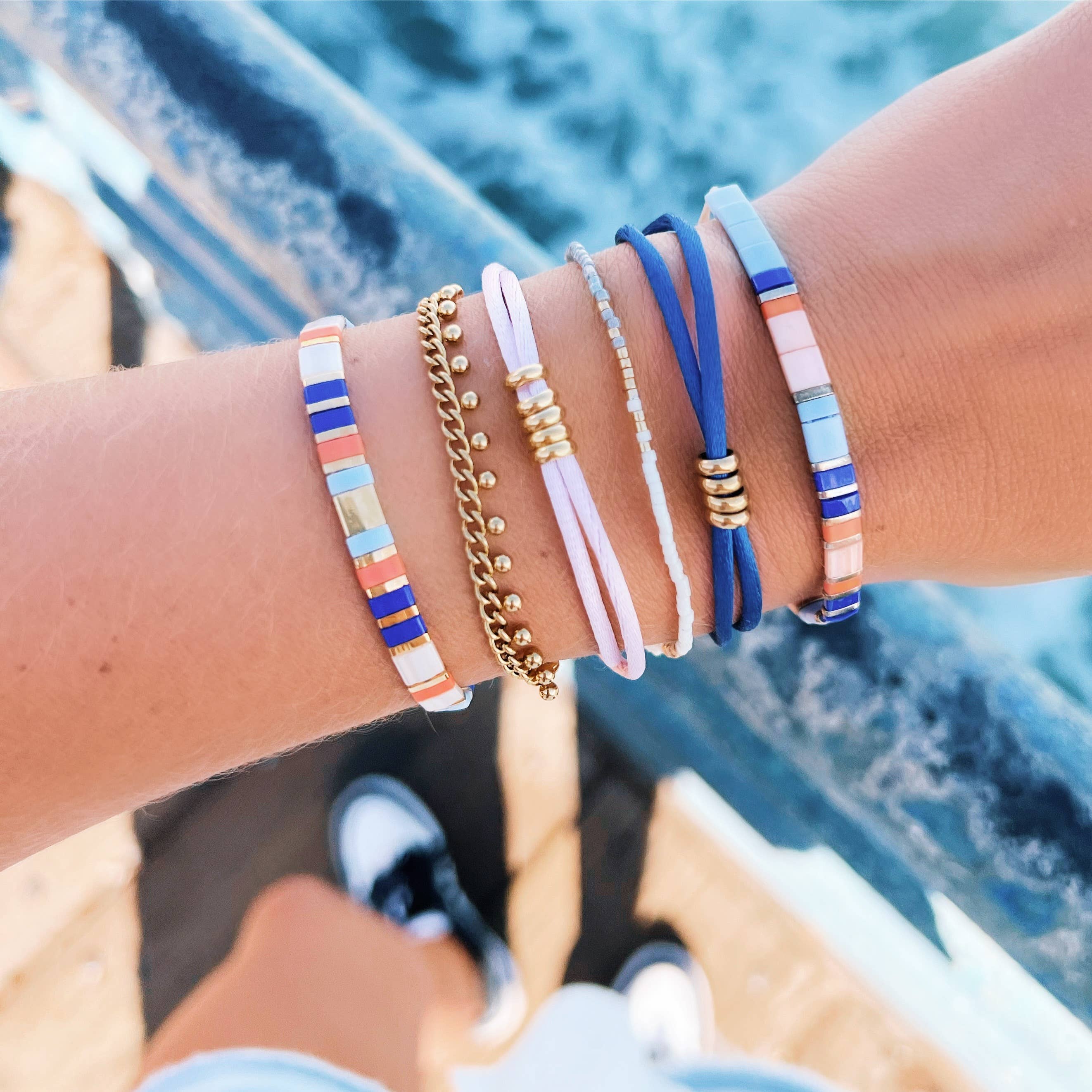 Bazou – Engroshandel Armbånd med led og kæde – Armbånd i stålkæde med kugler - guld2